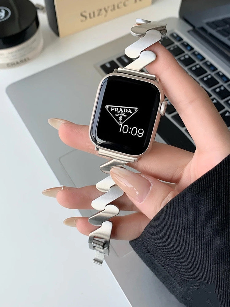 Elegant Moebius Z-shaped Metal Watch Band for Apple Watch 9-1